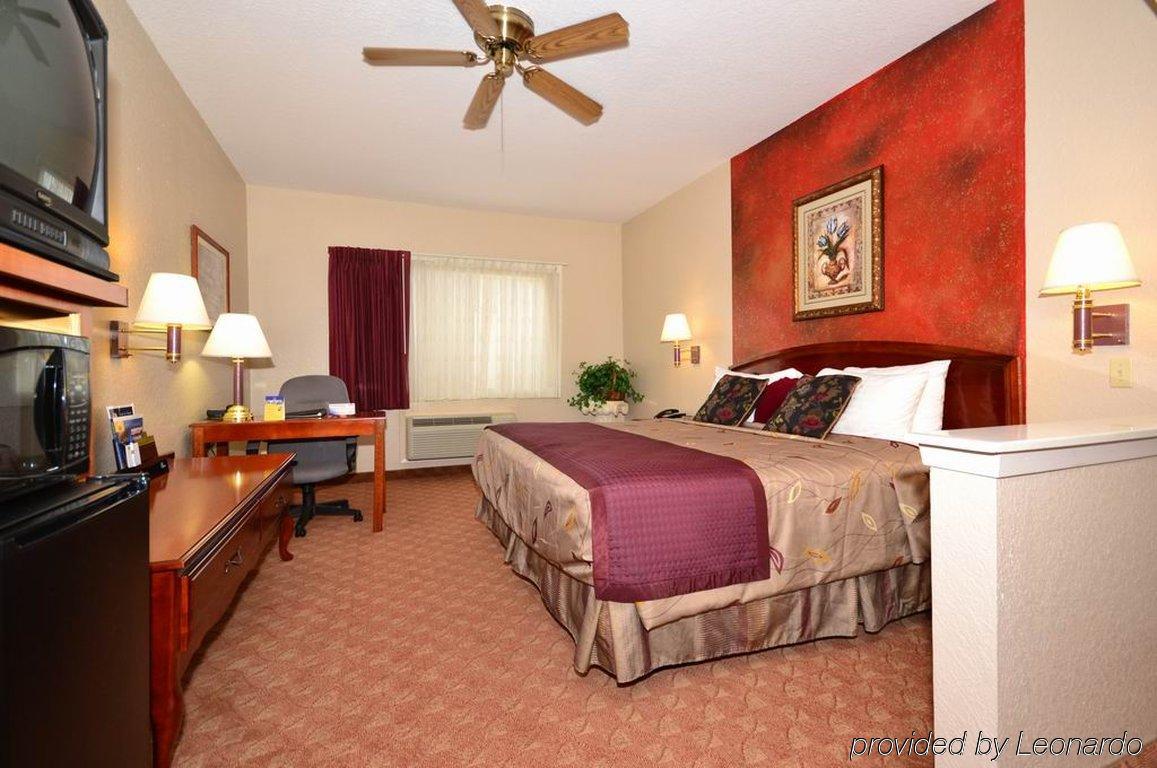 Best Western Plus Northwest Inn & Suites Хюстън Стая снимка